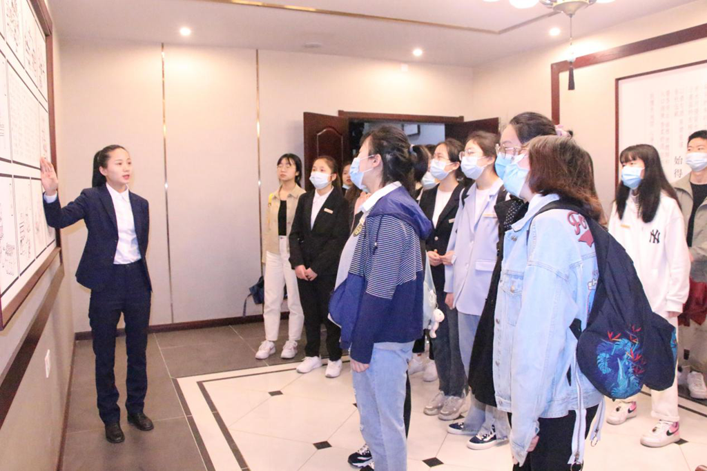 2020年江西中医药大学“怡和医药奖学金”评选大会_怡和医药|江西怡和医药有限公司